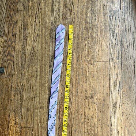 Giorgio Armani Silk Tie - Picture 6 of 8